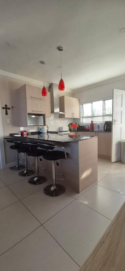 To Let 2 Bedroom Property for Rent in Dana Bay Western Cape